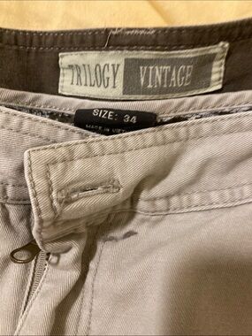 Men's Cargo Shorts — Light Gray